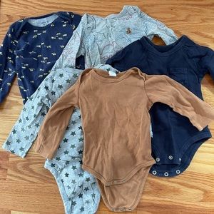 Bundle 5 Long Sleeve Bodysuits